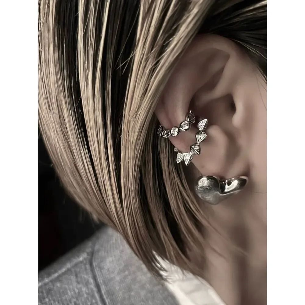 Spike cuff Earring M1816